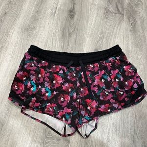 Lululemon hotty hot short